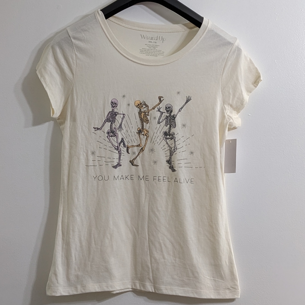 Women's You Make Me Feel Alive Skeleton Dancing T-Shirt, Size XXL(19),NWT
